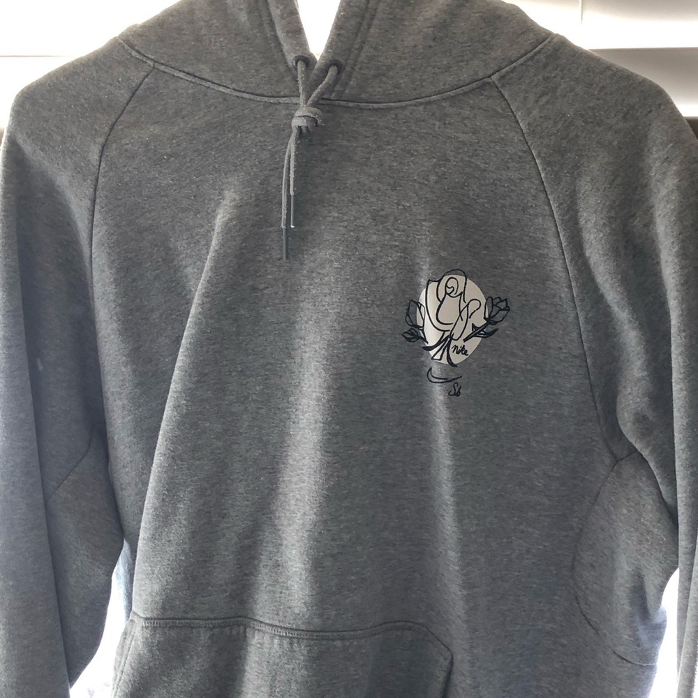 NIKE “FLOWER” SWEATSHIRT